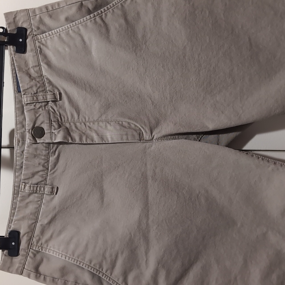 Bonobos Khaki 9" Shorts Size 32